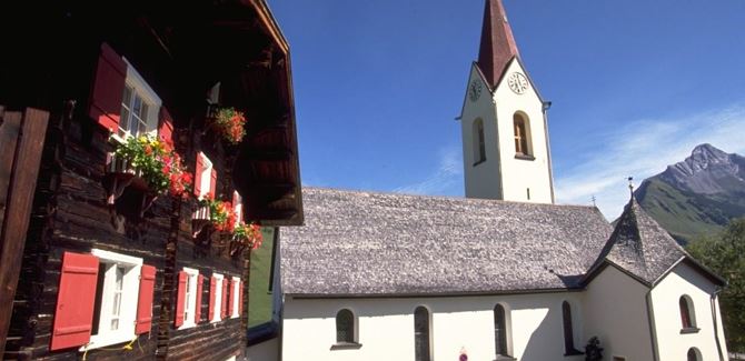 Kirche Warth