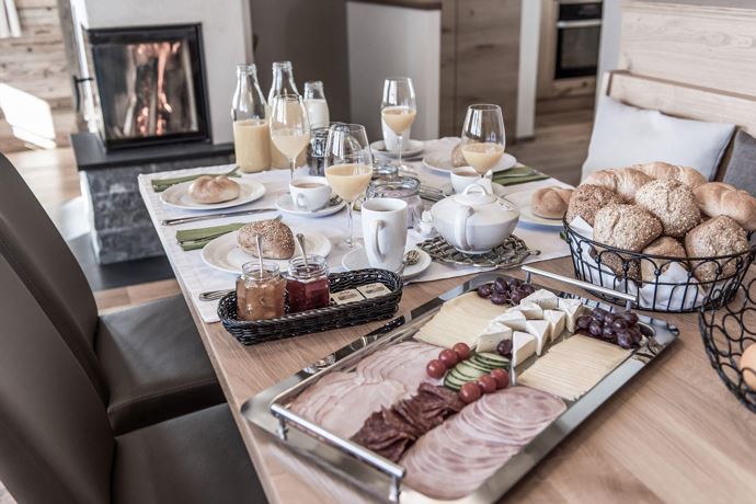 Inklusive täglichem  Wunsch-Frühstück im Chalet