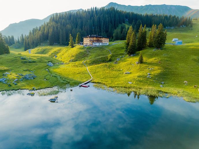 Naturjuwel Körbersee (c) Warth-Schröcken Tourismus