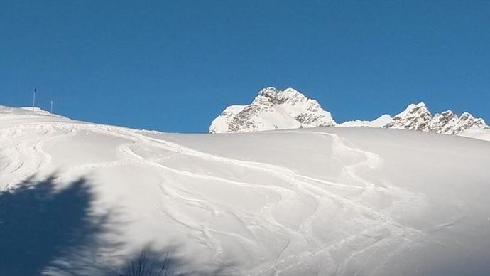 Skiabfahrt zum Haus mit Widderstein