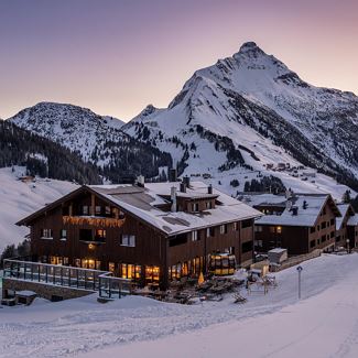 AlpenParks Hotel & Apartment Arlberg