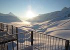 Morgensonne auf dem Balkon der Apartments