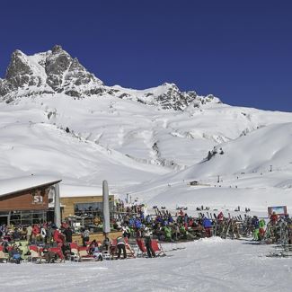 S1 Ski Lounge.